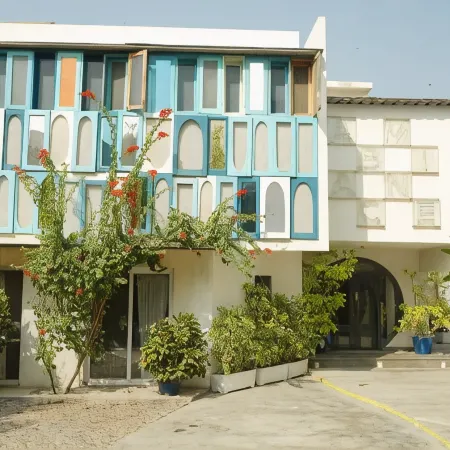Ambiance Boutique Art Hotel Karachi