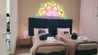 Roses Suite & Apartments -  Habitaciones en casas particulares