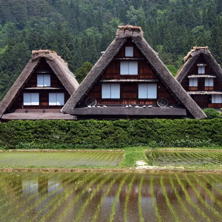 K's House Takayama Oasis [2nd K's Hostel] Отели рядом с достопримечательностью «Окухида Онсенго»