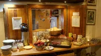 德雷斯頓勞里斯寄宿公寓式飯店 - 早餐