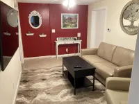Charming 1-bedroom cottage in delightful Brooksville with AC, WiFi - 2-Star