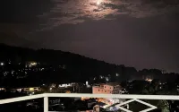 Grand Metro Hotel Puncak - Mountain view
