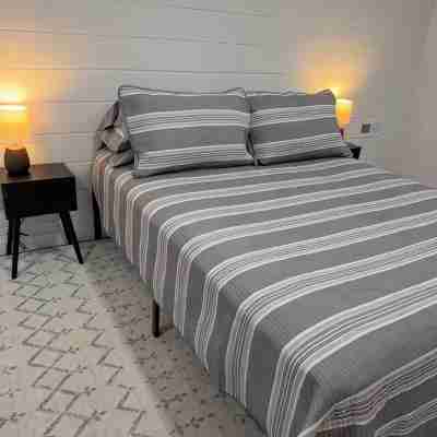 Peaceful, Relaxing, Quiet Retreat. Home is Located on Working Farm. Rooms
