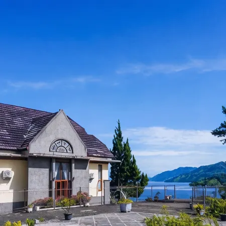 Sapadia Hotel Parapat