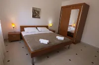 Studios & Rooms Fiesta - 3-Star