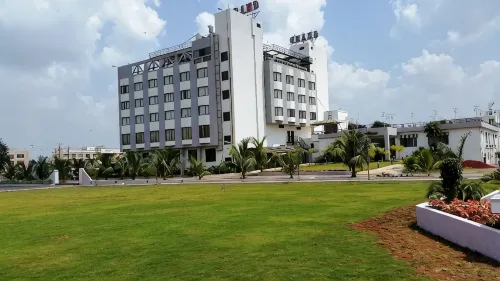 Grand Sarovar Portico, Latur