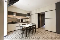 Via ROMA 52 Large Apartament (up to 8) - 3-Star