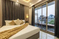 Saltstayz Premier Near Sector 44 Corporate Hub