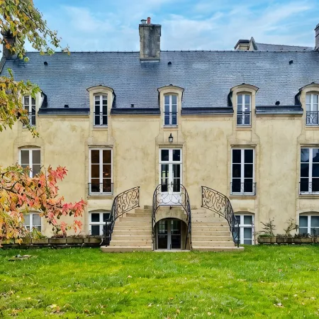 Historic 3BR Home • Bayeux Center