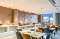 Dingbian Tianbao Hotel