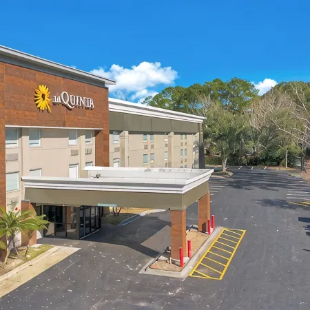 La Quinta Inn & Suites by Wyndham Jacksonville Mandarin