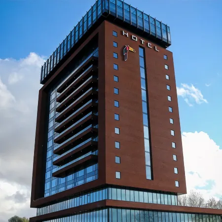 Van der Valk Hotel Schiedam Отели рядом с достопримечательностью «Оверсхи»