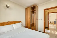 Kibo Palace Apartments - balcony