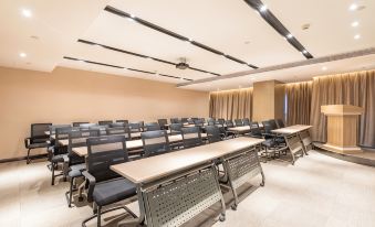 Atour Hotel Weifang  Qingnian Road Taihua Town