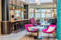 Novotel Lyon Bron Meeting & Events - bar