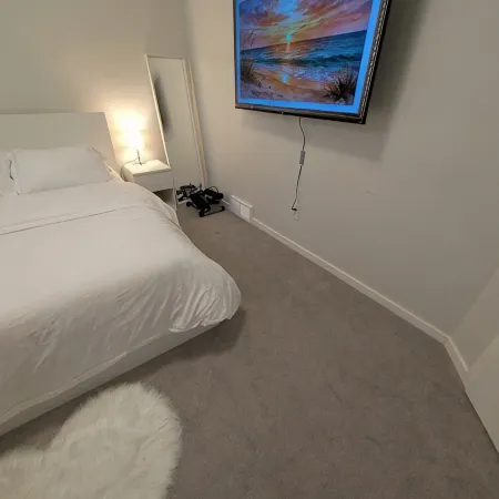 Private Suite | Prairie Pointe & Near UofM