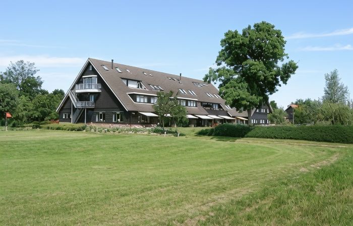 Hotel Sportsbar & Brasserie Dorhout Mees