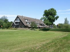 Hotel Sportsbar & Brasserie Dorhout Mees