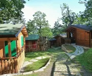 卡斯塔尼公園露營酒店 - 民宿