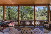 The Treehouse - Prescott’s Favorite, Family-Friendly, 5min to DT - 4 stjerner