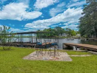 Spectacular House on Lake Hamilton