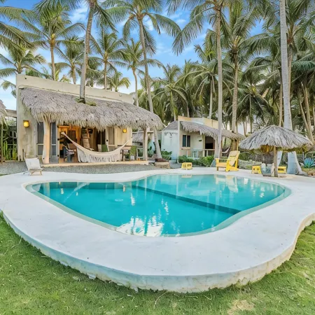 Casa Taina- 5 Bungalows, swimming pool- OCEANFRONT w/Butler and Chef