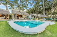Casa Taina- 5 Bungalows, swimming pool- OCEANFRONT w/Butler and Chef - Pools