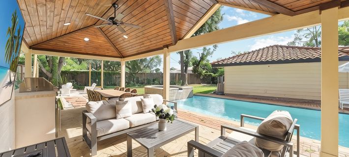 Katy Oasis with Huge Patio, Pool & Game Room Hoteles en Katy