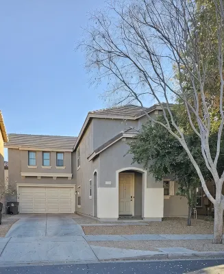 Charming 3-bedroom House in Queen Creek w/ Community Pool