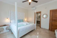 Beachfront Condo |2 Pools & Private Beach |8 Guest - 3-Star