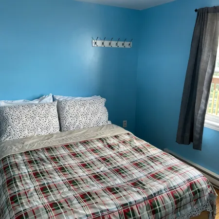 (Meat Cove)Hines Ocean View Lodge
