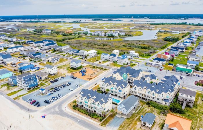 Ocean View, steps from sand, enjoy it all in your spacious 3-bedroom retreat