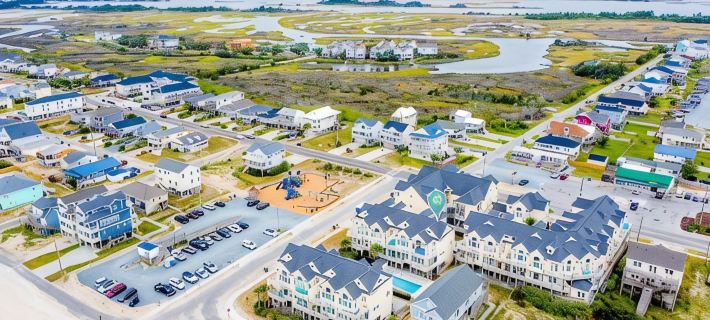 Ocean View, steps from sand, enjoy it all in your spacious 3-bedroom retreat Hotels in Pender County