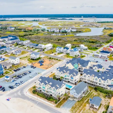 Ocean View, steps from sand, enjoy it all in your spacious 3-bedroom retreat