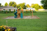 The Farmstead- Pool, Hot Tub, Firepit and Farm Fresh Eggs/Animals in Walla Walla - 4-Star