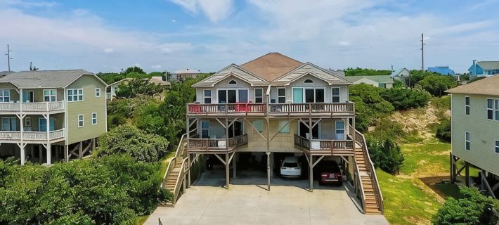 2ND Row. See/Hear the Ocean, 1 Min to Surf. Well-Appointed. Hotels in Emerald Isle
