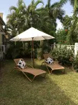 Luxury Spacious Villa 4 Min from the Beach, Royal Fairmont Beach Club Member. - Villas