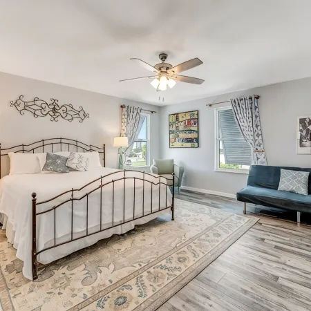 Sleeps 12•Huge PrivateDeck•Beach Gear•Pool Table•Steps to Ocean•Trailer Parking