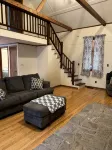 Cabin joins Lost River State Park! Convenient to most popular hiking trail. - 4-Star