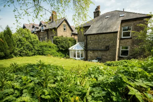 Spacious stylish house for group stays in  beautiful Buxton, pet friendly. - 3-Star