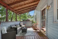 Home Sweet Home in Danbury - Boutique