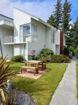 Opuke Crash Pad, enjoy Resort Facilities, Opuke Hot Pools, Ski Field.