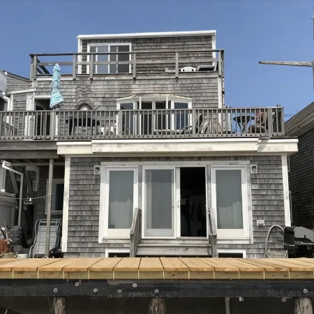 Waterfront 1BR / Bayfront Deck / Beach access / Beach deck
