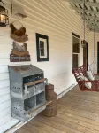 Historic Farm Stay, Star Gazing, Antique Shopping, Pet Friendly! - 3 estrellas