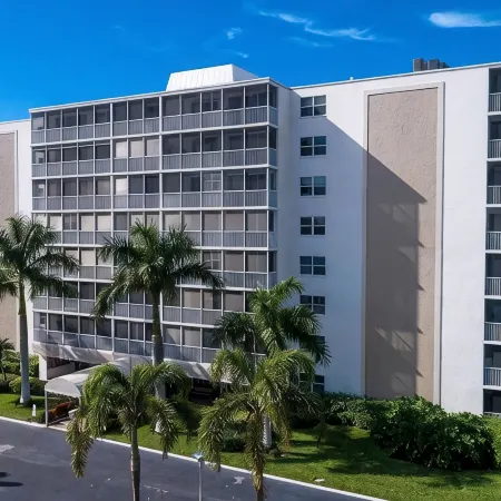 Pied-`a-Terre • Steps To Beach • Mangrove / Gulf View • Just Renovated