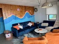 Beachfront Bungalow Retreat on Lake Huron3 - 3성급