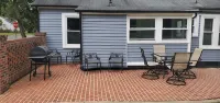 Dazzling Downtown Duplex(entire duplex) close to Elon University