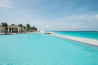 "Footprints in the Sand" - Poolside 3/3 - Pools