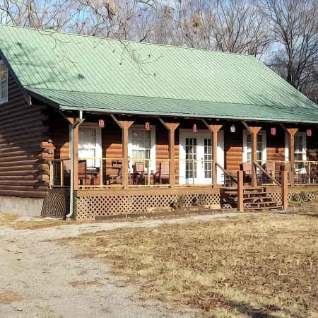 Relaxing Country Cabin. Near Lake Hudson.