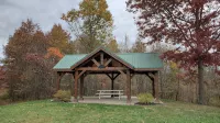 Cozy cabin in tranquil setting overlooking pond